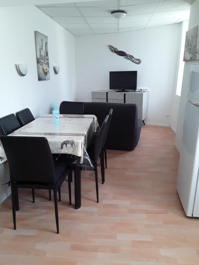 O'Paille En Queue De Lajade Appartement F3 Saint-Chinian Exterior photo